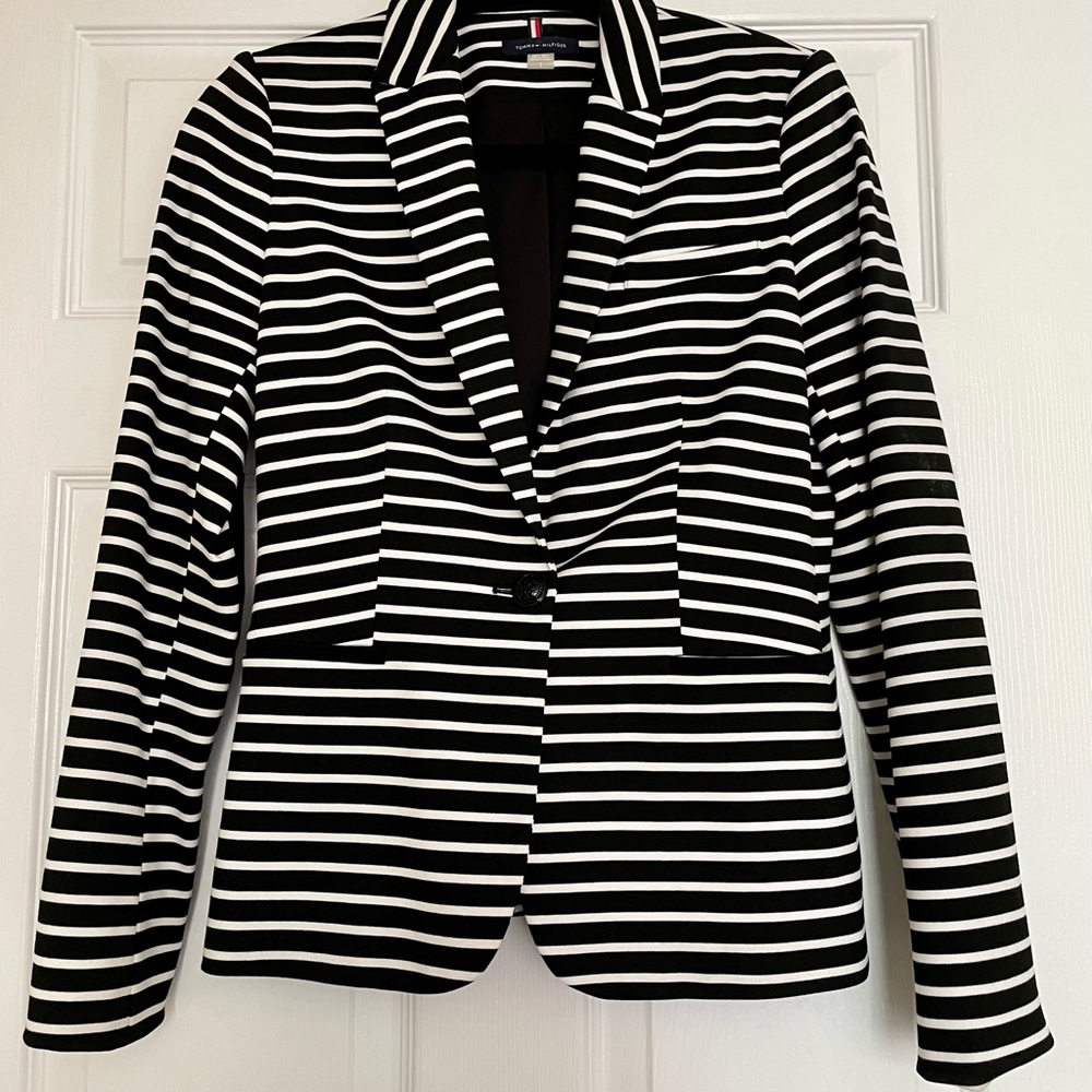 Tommy Hilfiger, navy blue and white women’s blazer